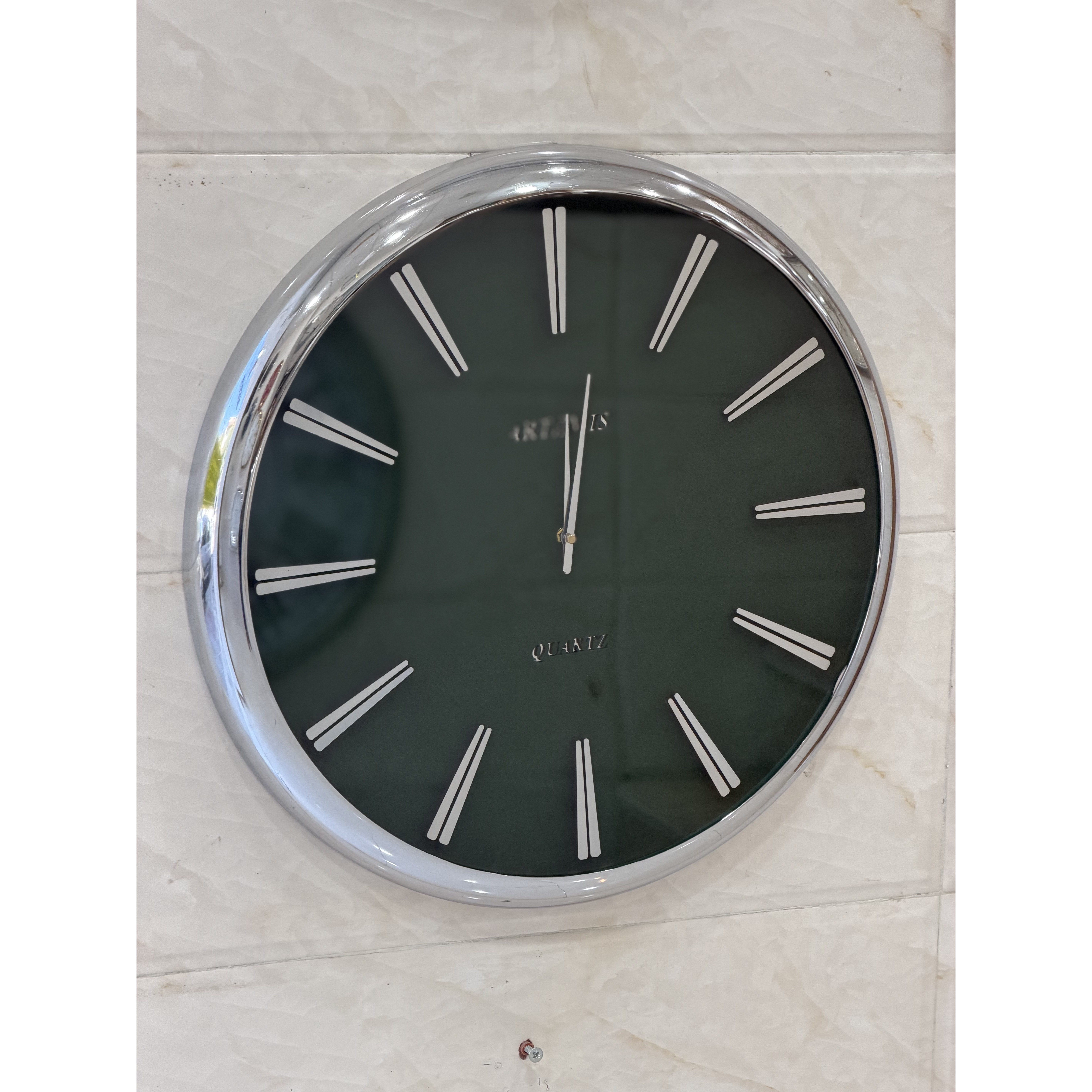 ساعت آرتمیس فلزی سیلور سبز سایز 60