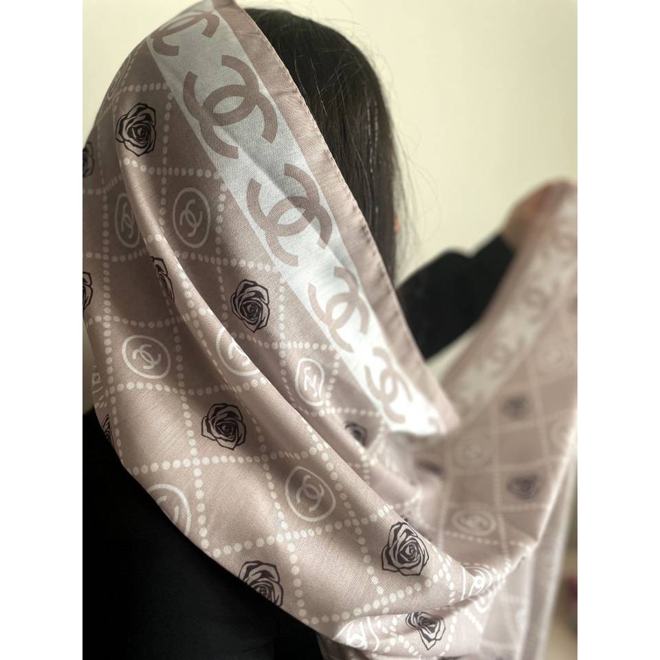 شال کرم طرحدار