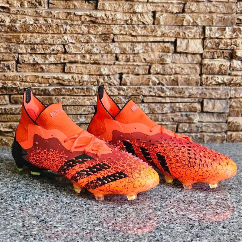 کفش فوتبال آدیداس پردیتور فریک Adidas Predator Freak