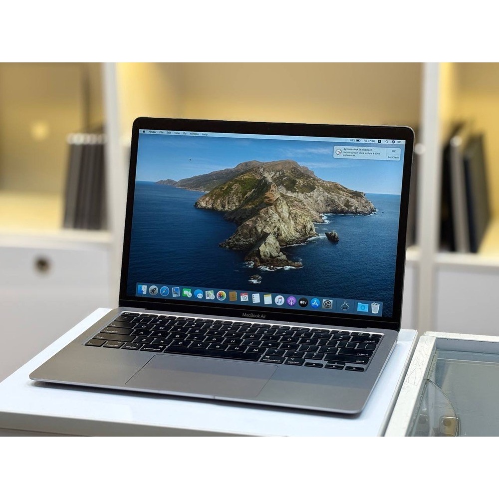 لپتاپ apple makbook air 2020 i5 8gb ddr4 512gb ssd Intel iris xe 13 5 inch 2k