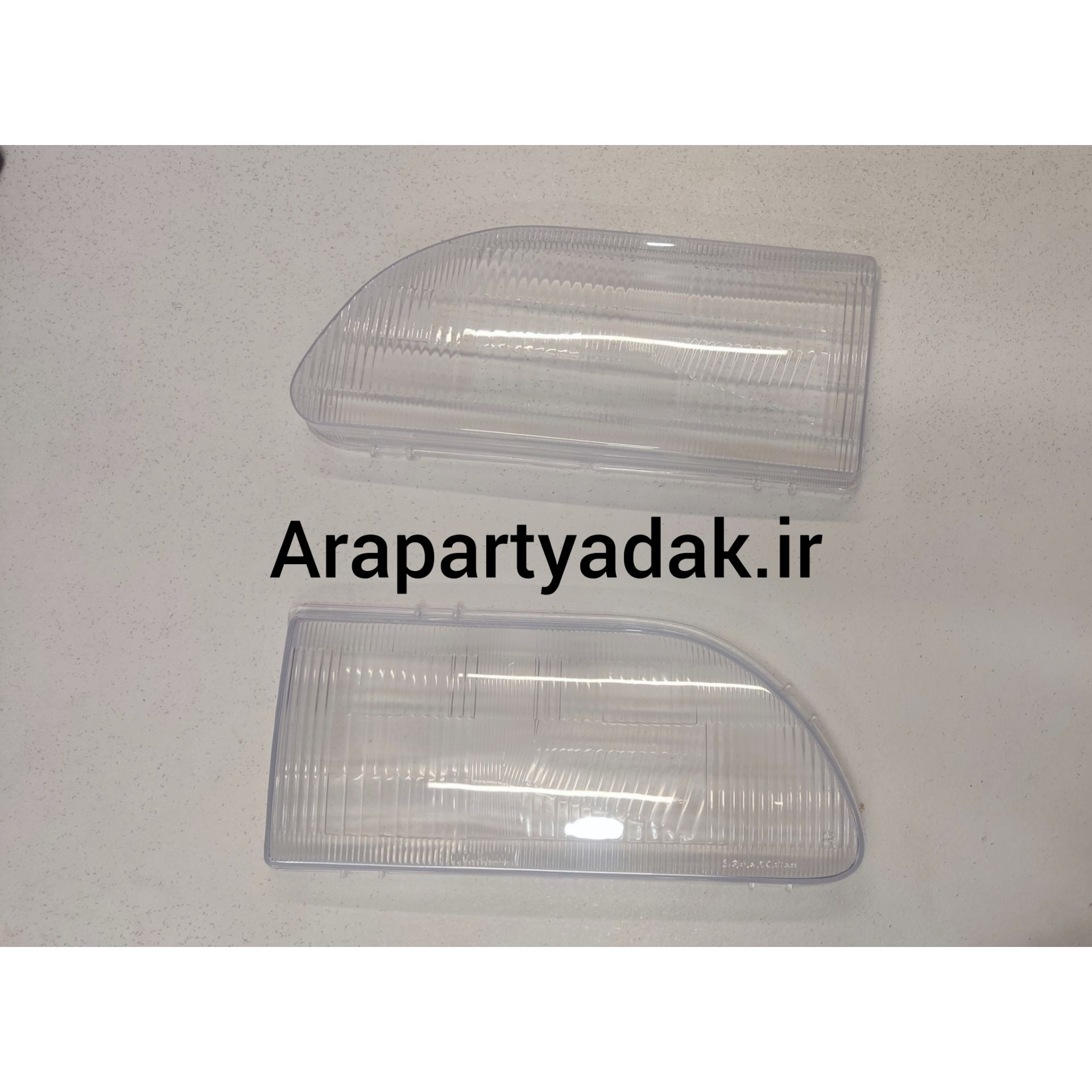طلق چراغ جلو پراید صبا چپ وراست (راننده و شاگرد)