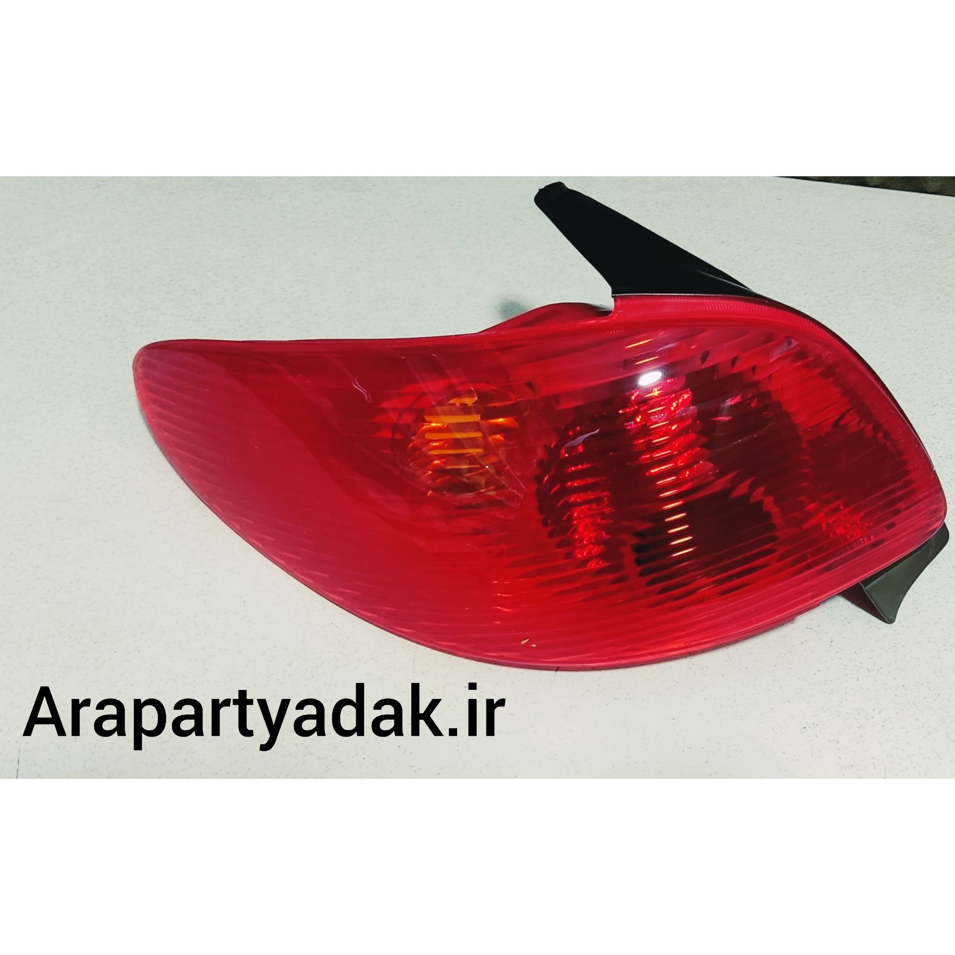 خطر عقب پژو 206 برند مدرن چپ (راننده)