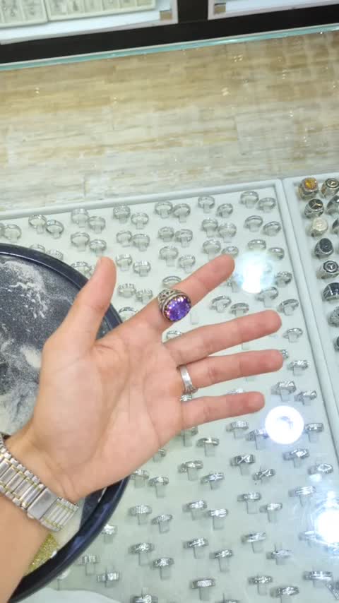 انگشتر نقره مردانه با نگین بنفش تراش خورده