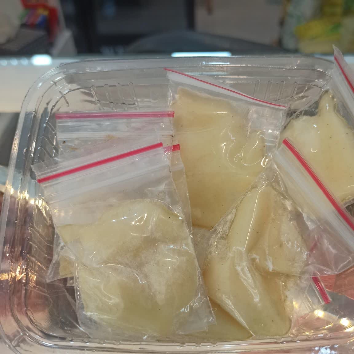 سقز طبیعی - 10 گرمی (تقویت معده) (عطاری آقای صادقی)