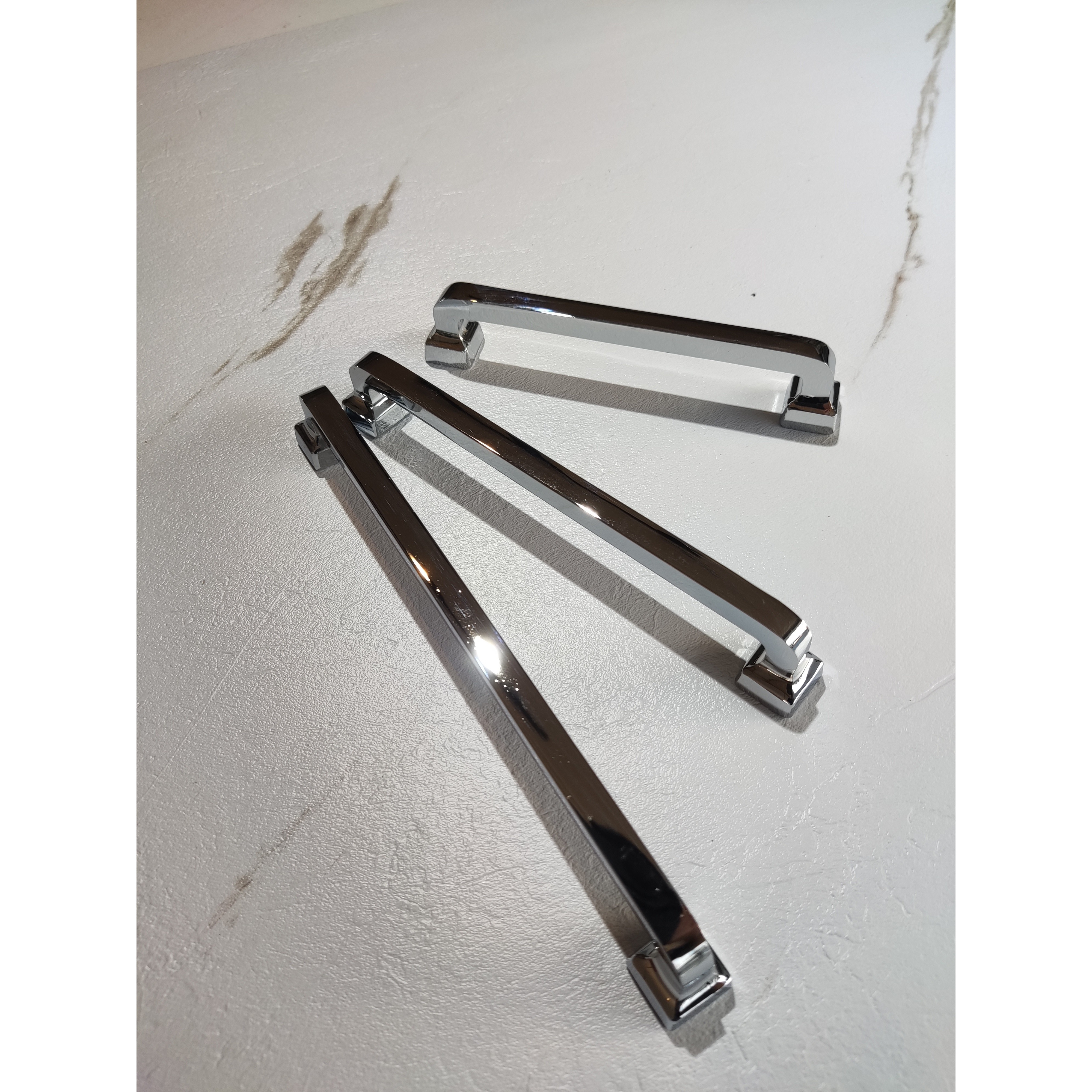 دستگیره دو پیچ تیرکس کد T32