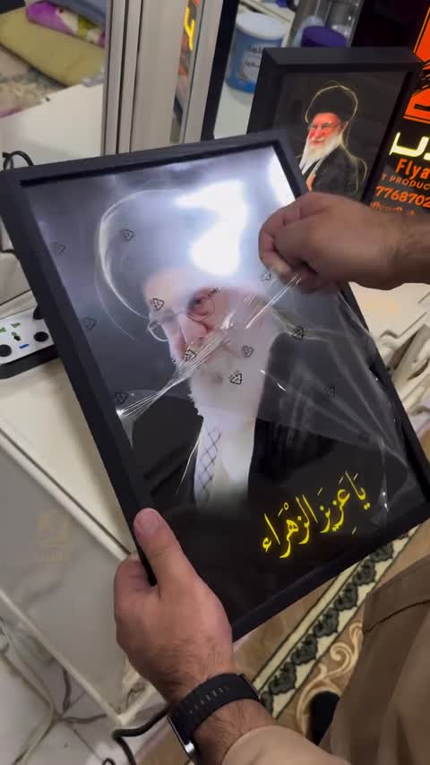 برچسب ابر مرد ایران رهبر شهید مناسب پشت گوشی و ماشین