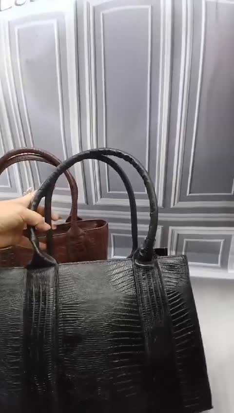کیف طرح آلما چرم طبیعی دست دوز ویژه روز مادر