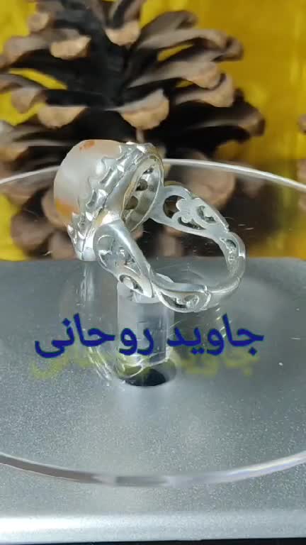 انگشتر مردانه با نگین عقیق یمنی لکه خونی لانه زنبوری مصور باباقوری دو چشم طبیعی