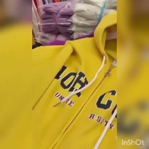 سویشرت کلاهدار تو کرک