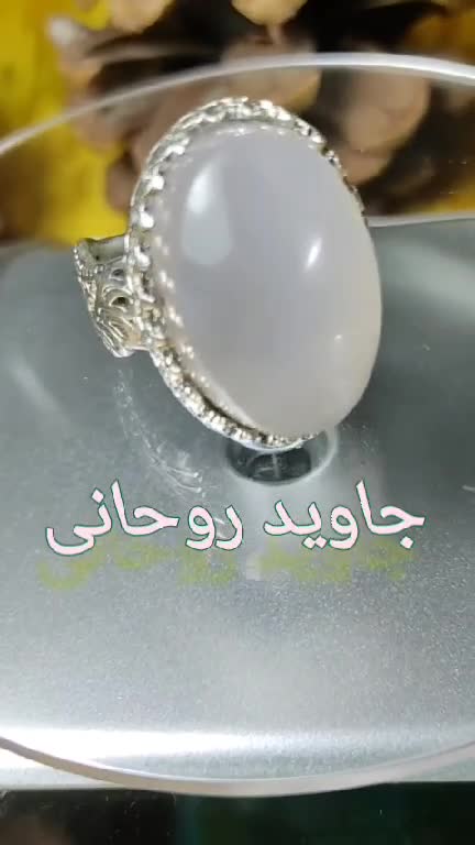 انگشتر مردانه درشت عقیق سوسنی یمنی آبدار لانه زنبوری هاله دار طبیعی و معدنی