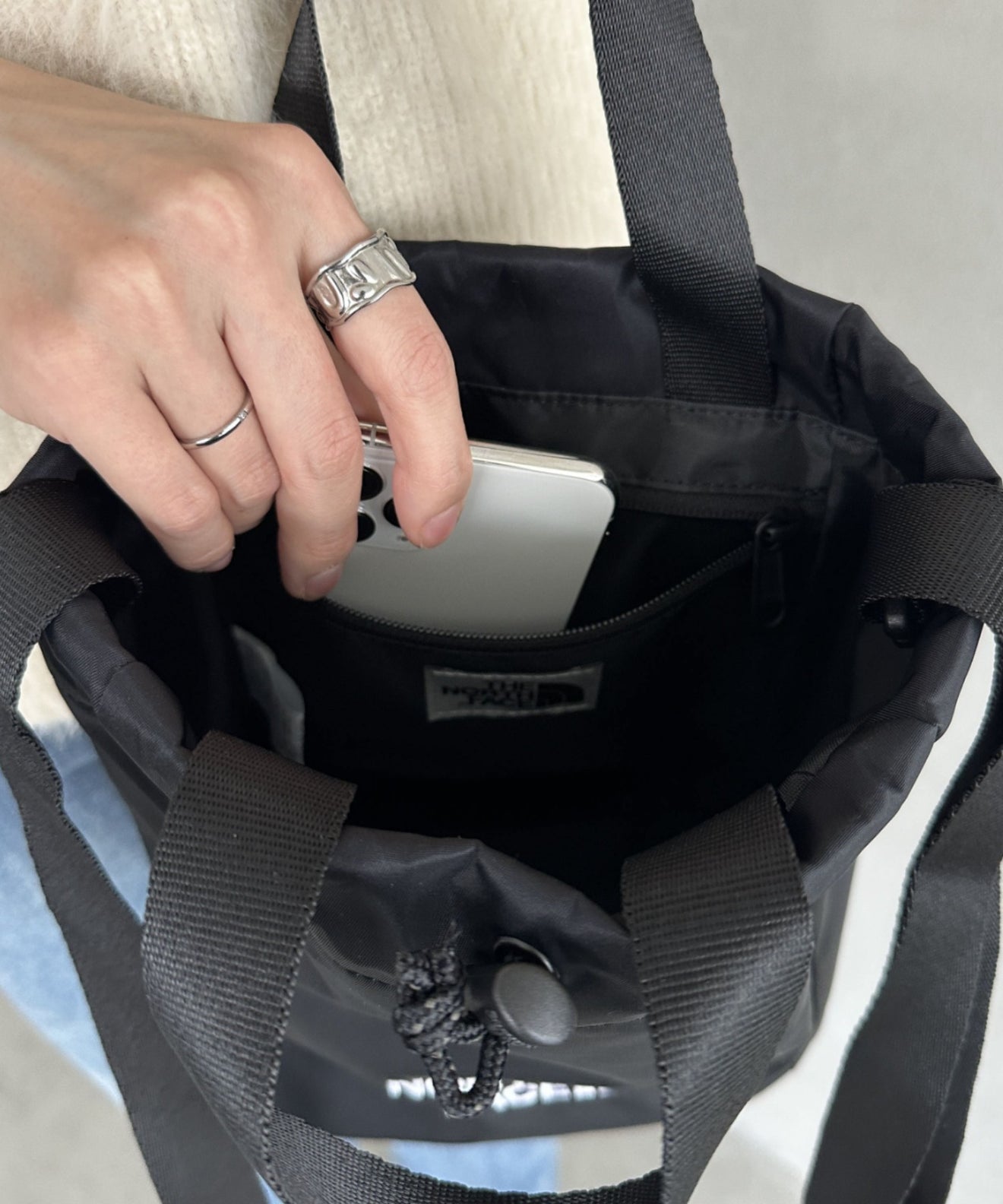 بگ دستی و طبیعت گردی The North Face کد (1049)