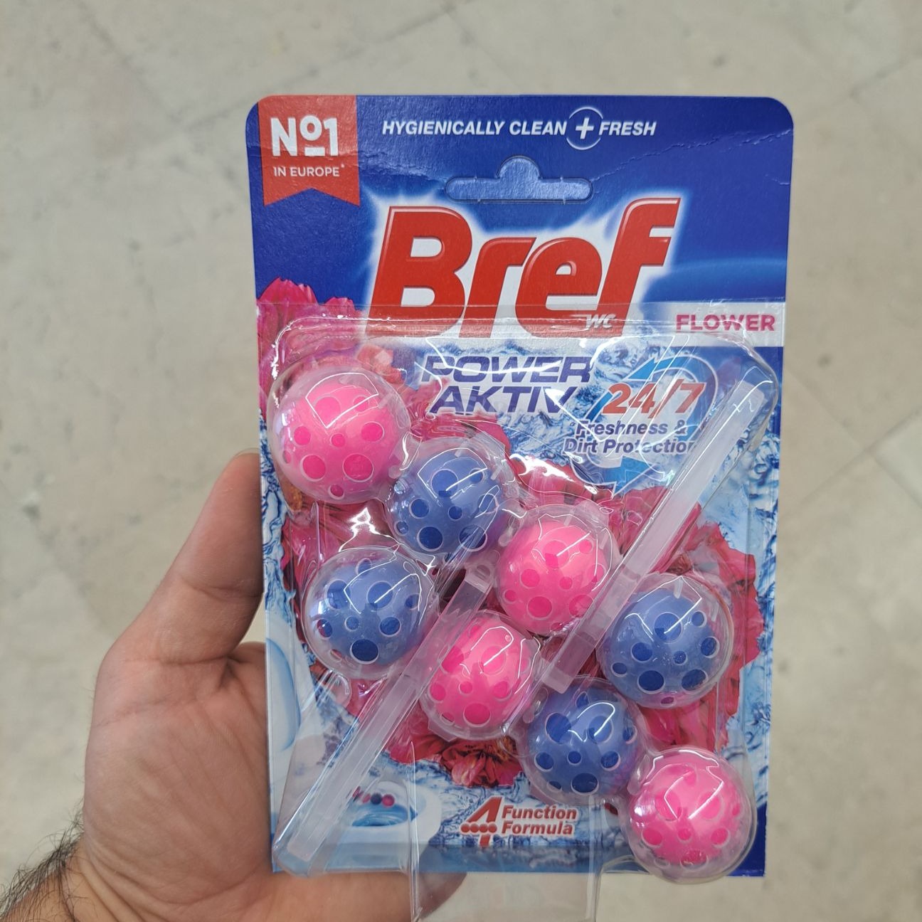 خوشبو کننده توپی توالت فرنگی برف Bref رایحه گل بسته 8 عددی