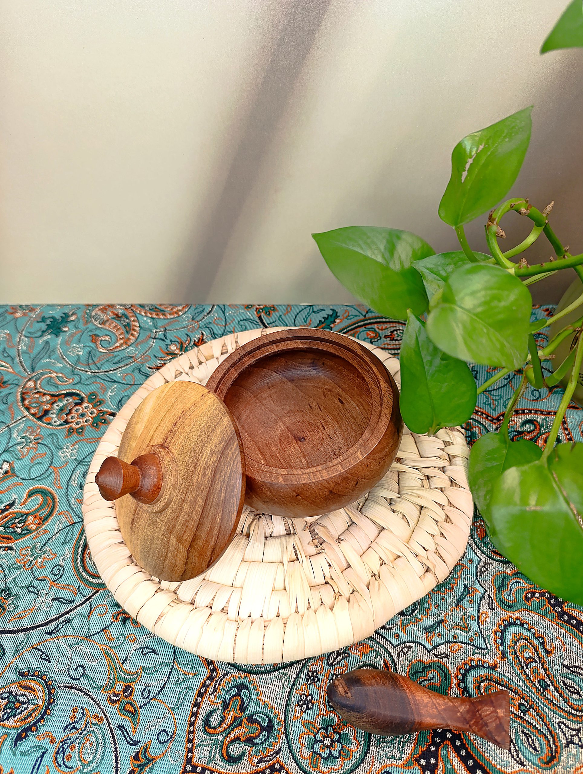 قندان خمرهای چوبی