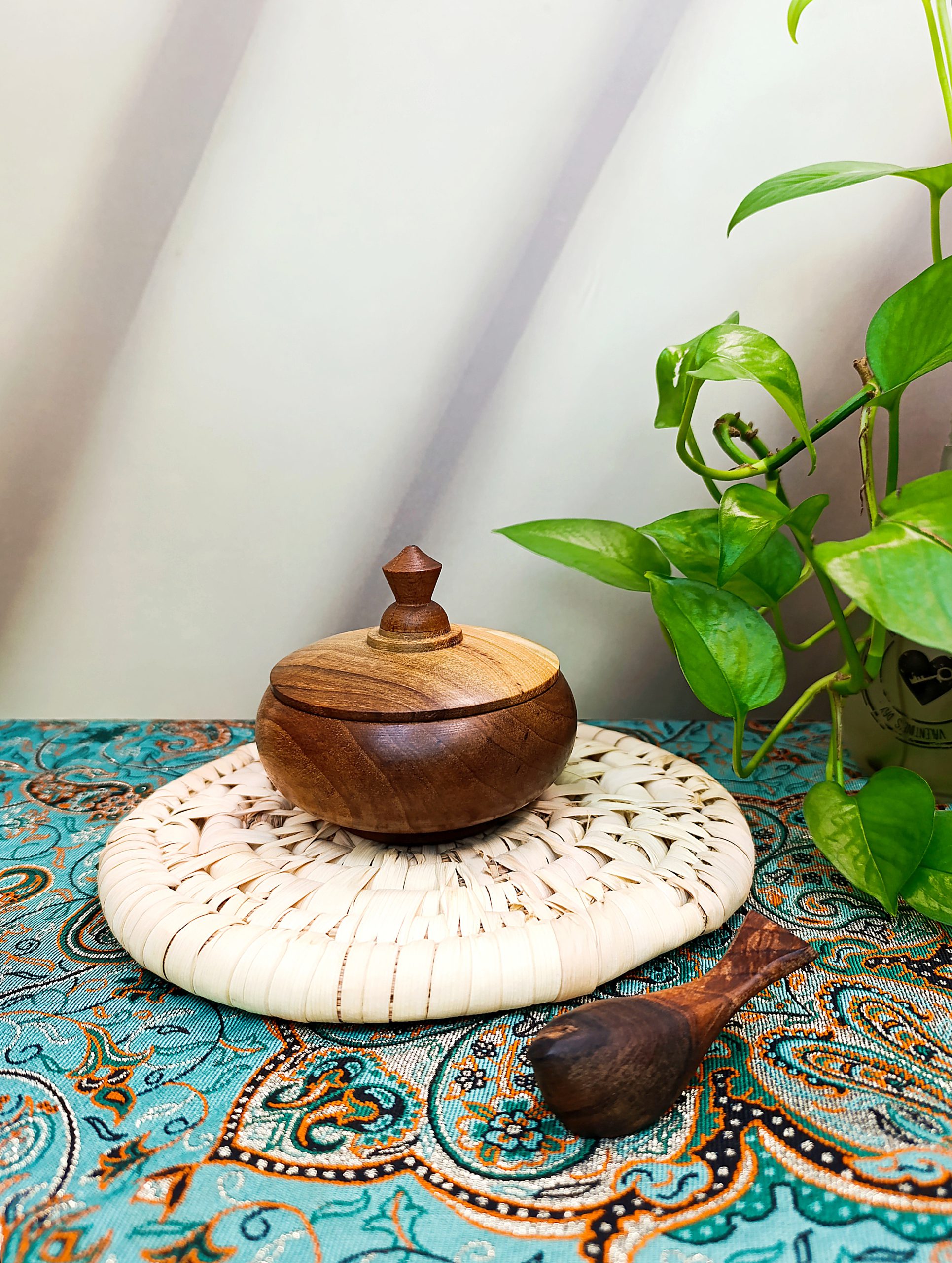 قندان خمرهای چوبی