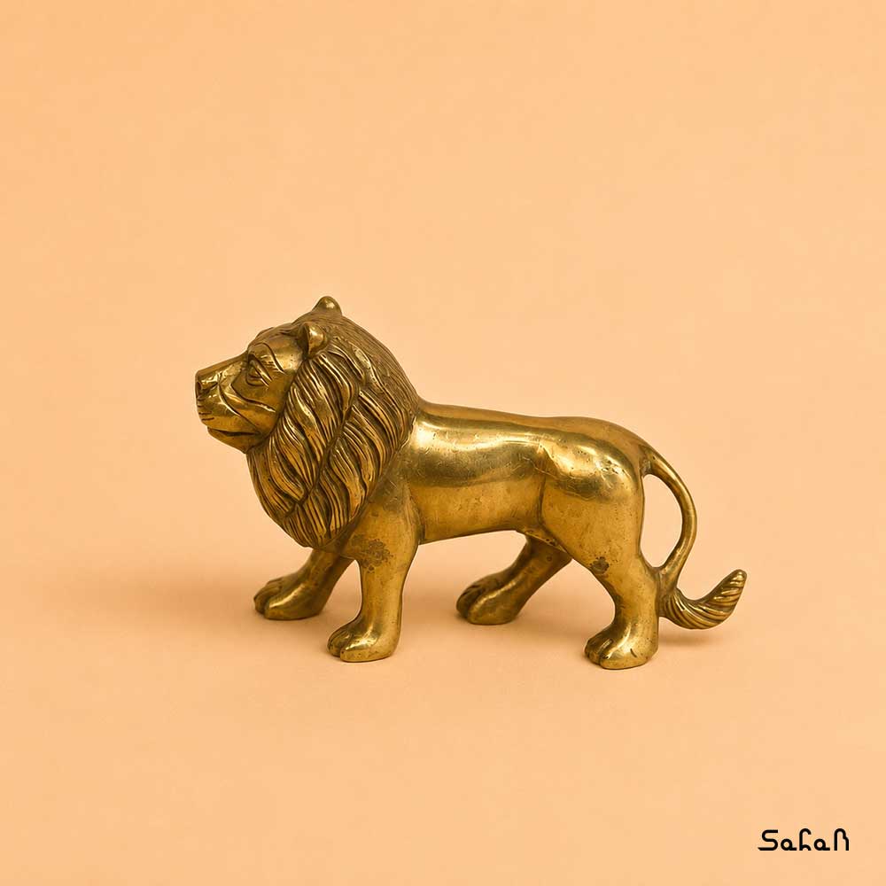 مجسمه برنجی طرح شیر ایستاده