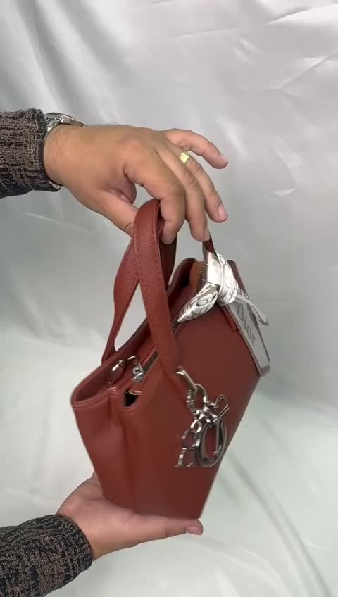 کیف دستی برند دیور 