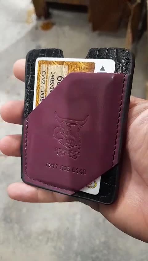 جاکارتی بانکی چرم طبیعی ساده و کاربردی 