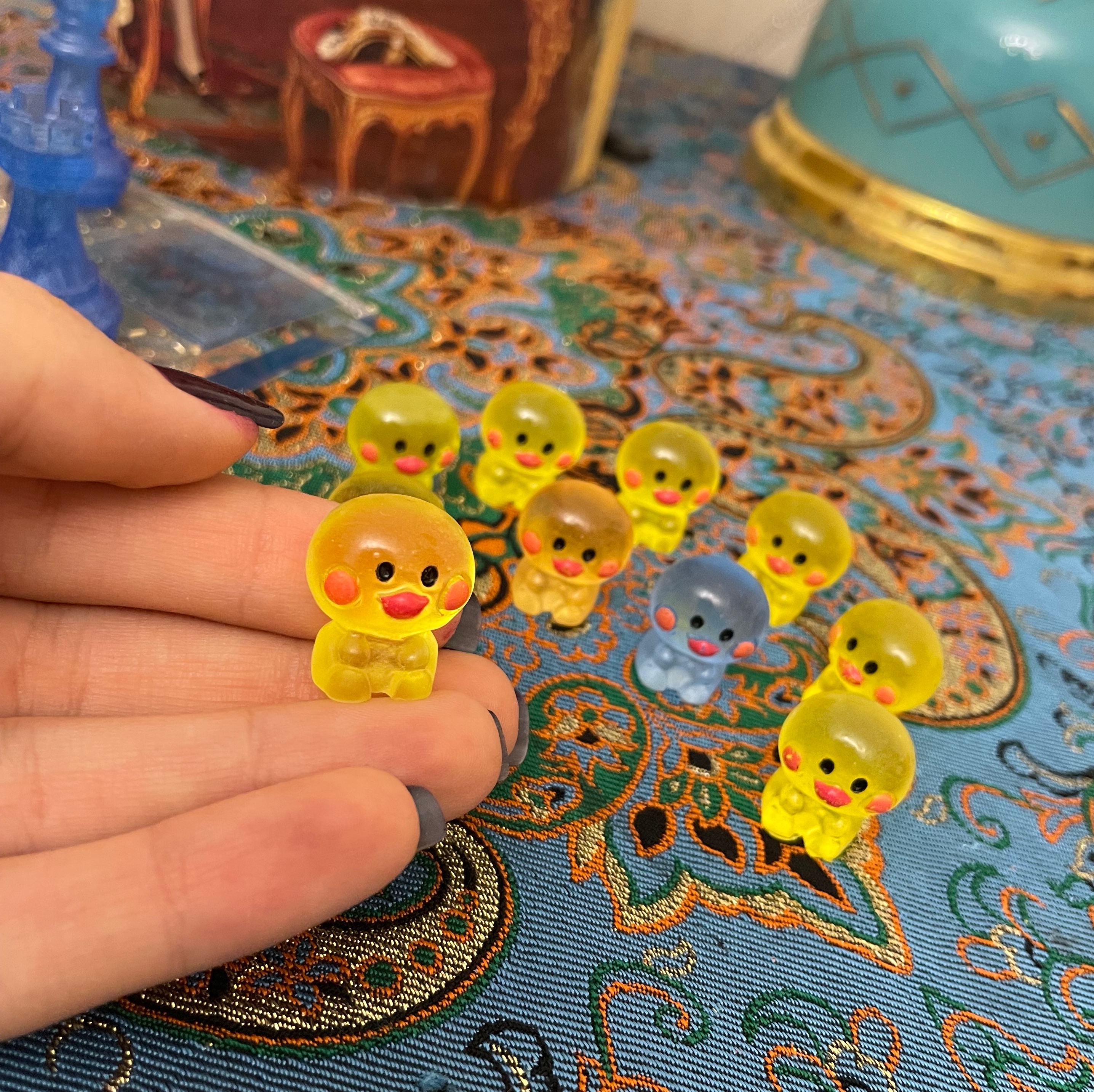 فیگورهای شبتاب جوجه تپلی