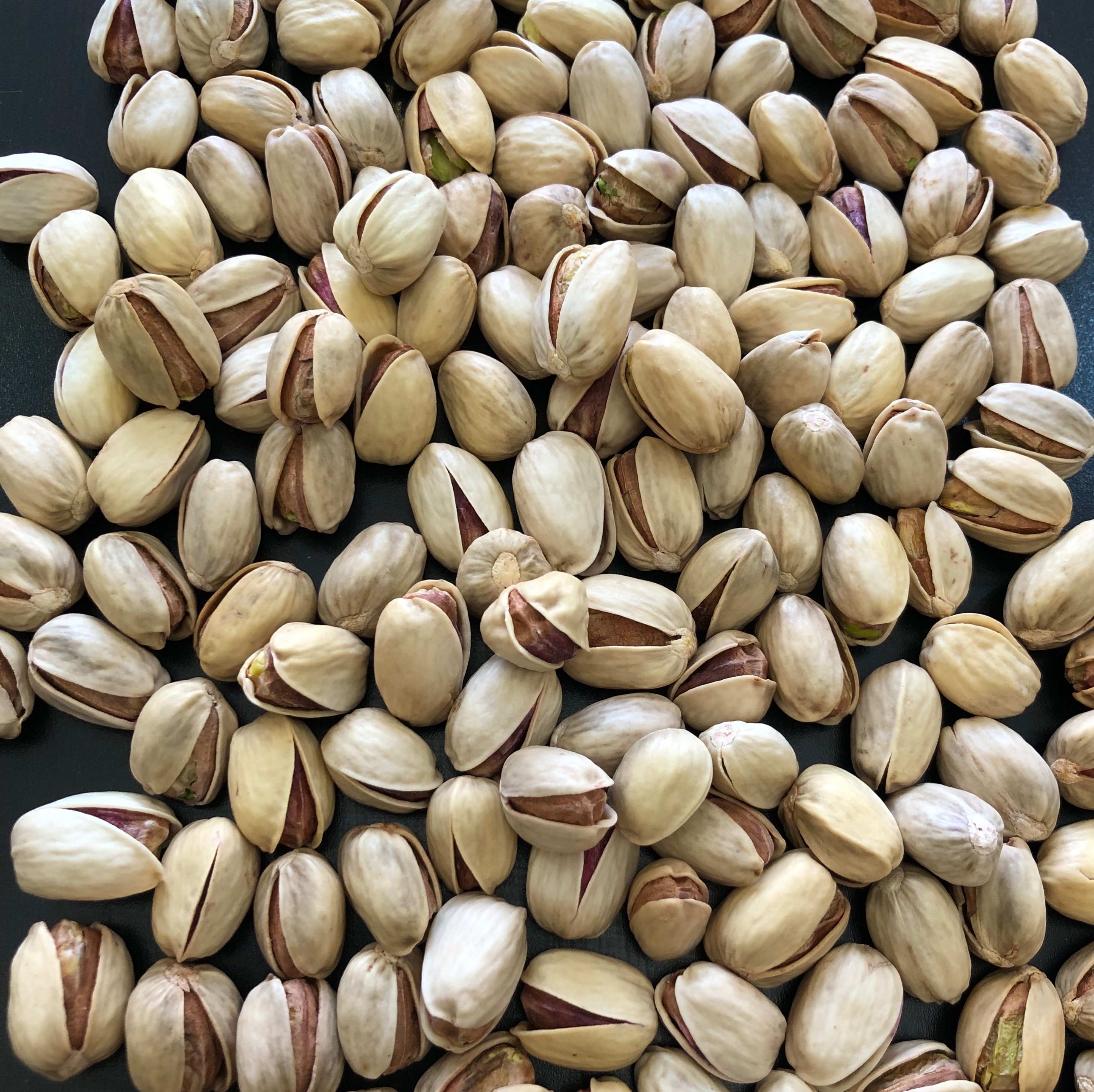 پسته کله قوچی لوکس رفسنجان 500 گرمی درشت و خندان، دستچین صادراتی (بدون پسته بسته)