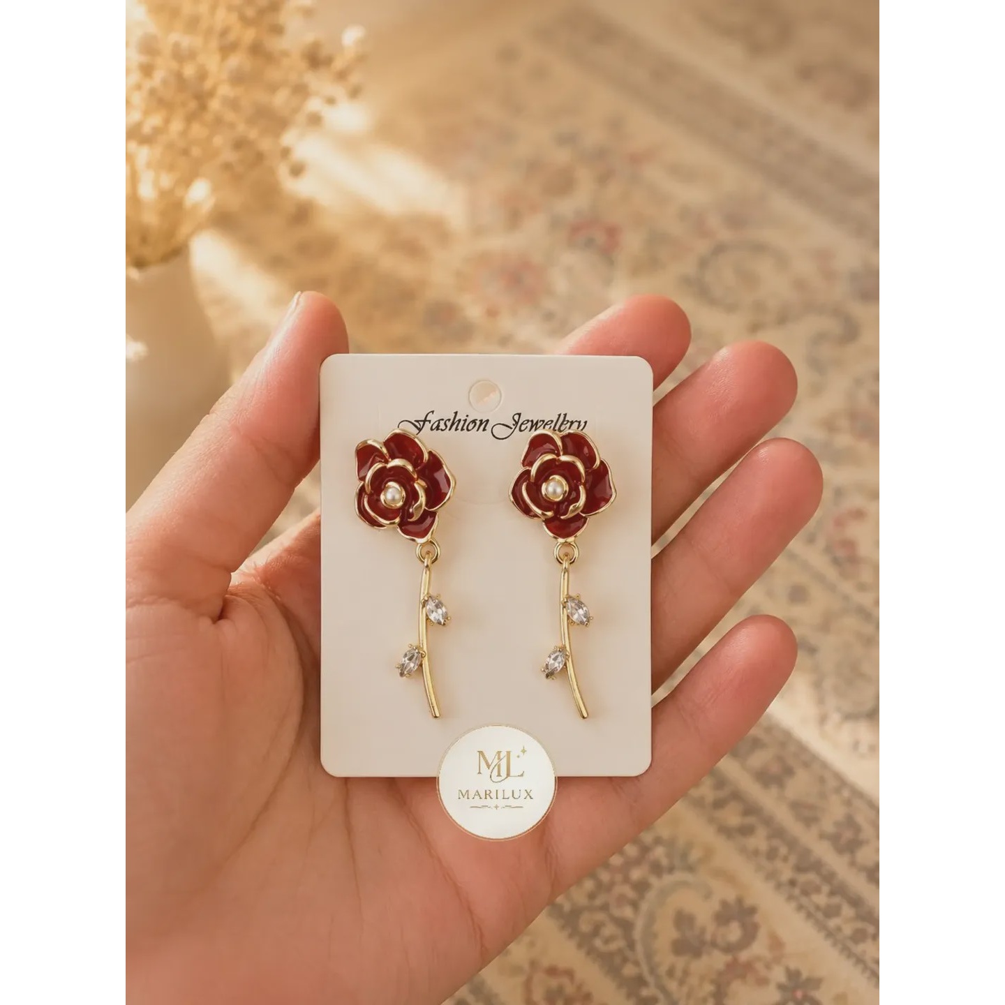 گوشواره گل رز زرشکی و طلایی با مروارید