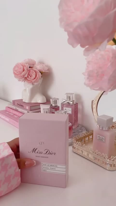 عطر زنانه میس دیور بلومینگ بوکه شیرین ملایم 
