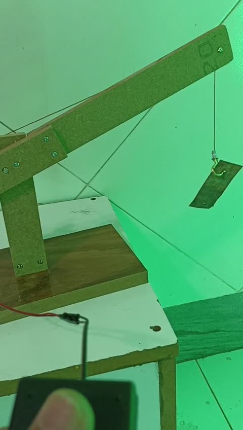 کیت کاردستی جرثقیل برقی