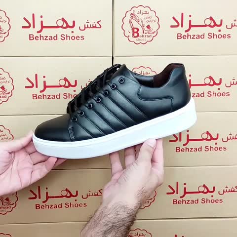 کتونی مردانه پسرانه سایز 40 تا 44 رنگ مشکی زیره پیو دور دوخت لژ چهار سانتی رویه چرم صنعتی