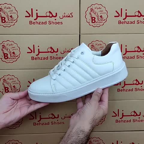 کتونی مردانه پسرانه سایز 40 تا 44 رنگ سفید زیره پیو دور دوخت لژ چهار سانتی رویه چرم صنعتی