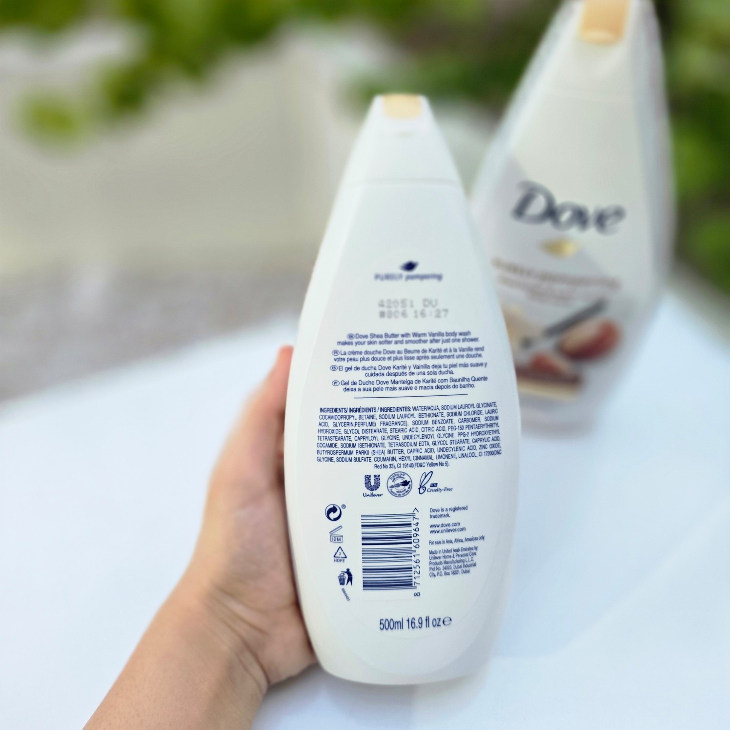 شامپوبدن کرمی Dove با رایحه شی باتر و وانیل
