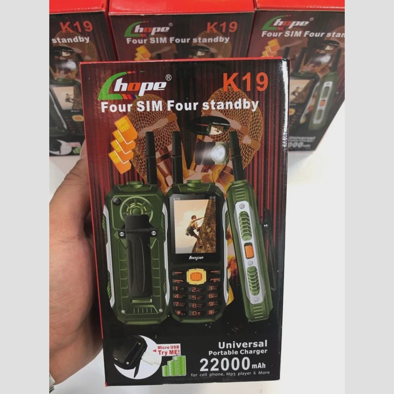 گوشی چهارسیم کارت K19(گارانتی دارد) (پس کرایه)