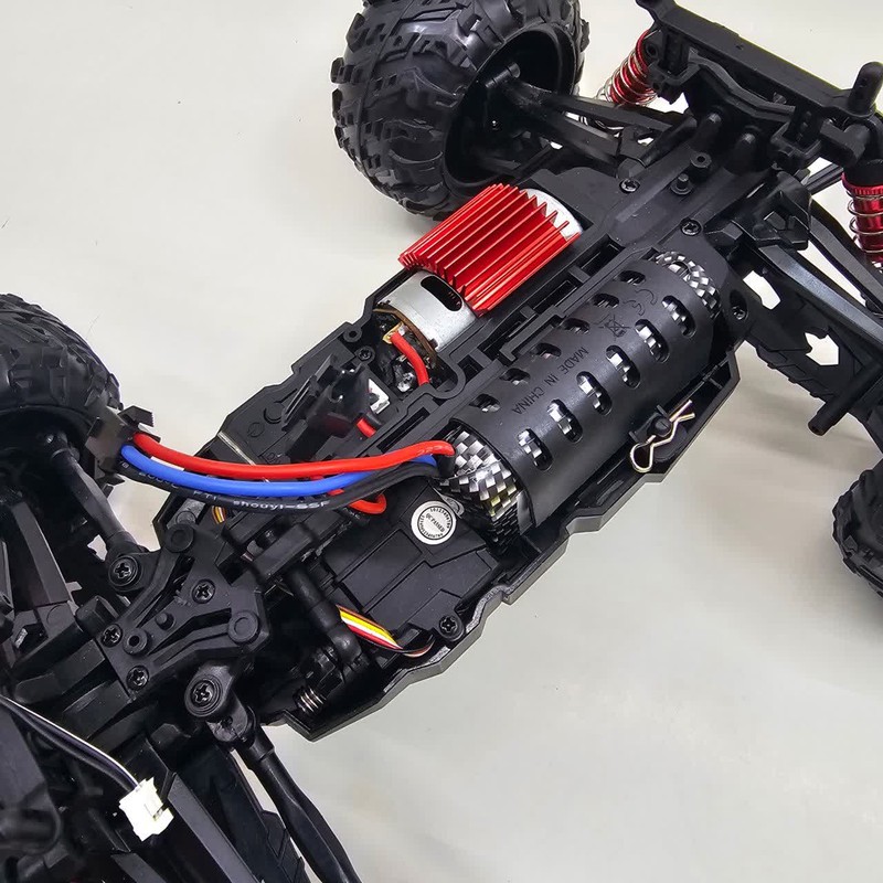 ماشین بازی کنترلی ناب سل مدل آفرود حرفه ای فنری شارژی چراغدار باتری لیتیوم کد Professional control charging machine s...