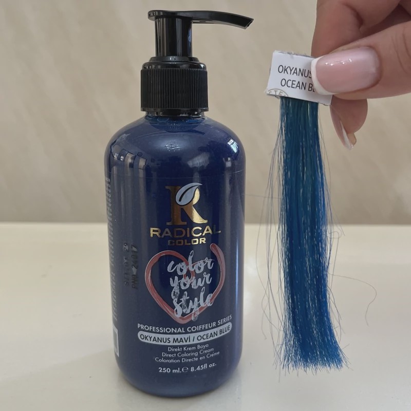 شامپو رنگ مو رادیکال کالر رنگ آبی اقیانوسیOcean Blue حجم250 میلی لیتر.
