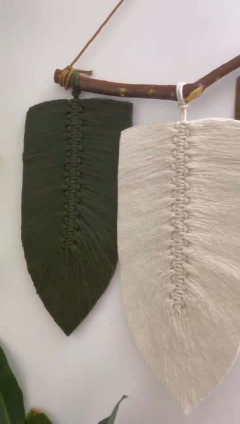 دیوارکوب سه برگ مکرومه طرح آلاله