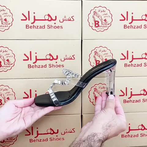 دمپایی رو فرشی مجلسی نگینی زنانه سایز 36 تا 42 رنگ مشکی زیره رافیک پاشنه شیشه ای نه سانتی رویه طلقی نگینی کفی طبی 