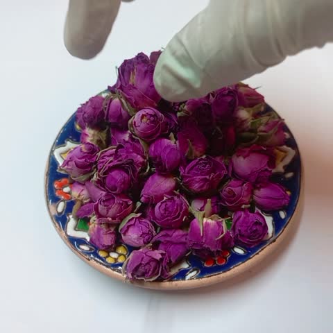 غنچه گل محمدی داراب 500 گرمی کوثر دارای عطر و طعمی دلنشین