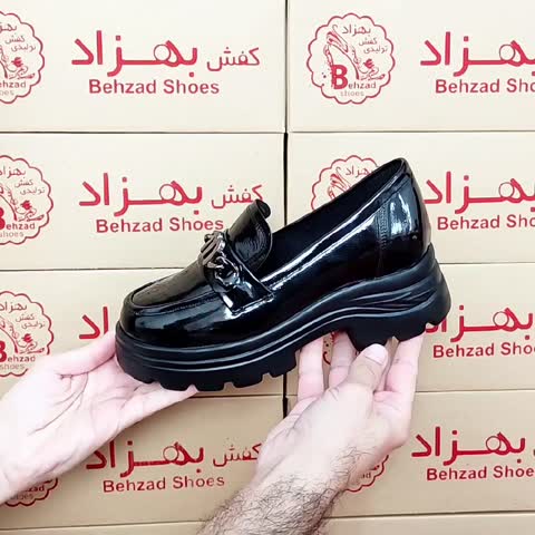 کفش لژ دار زنانه دخترانه رنگ مشکی سایز 37 تا 40 زیره پیو کفی طبی لژ پنج سانتی رویه ورنی سبک راحت   