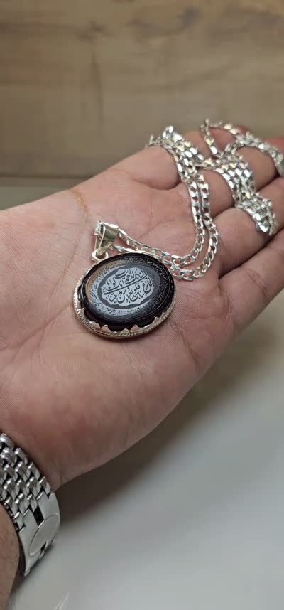گردنبند عقیق سرخ خط 
