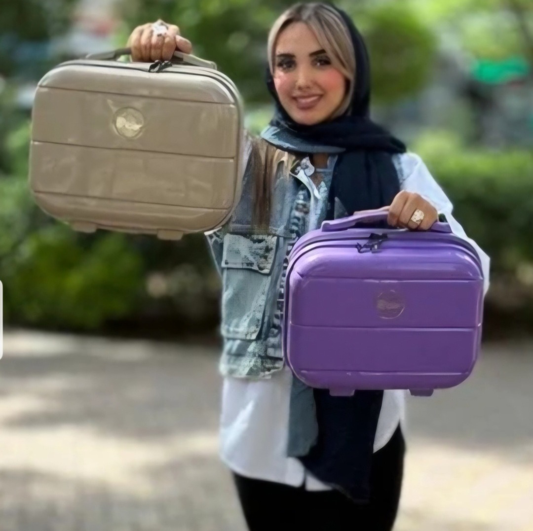 چمدان آرایشی نشکن در رنگبندی