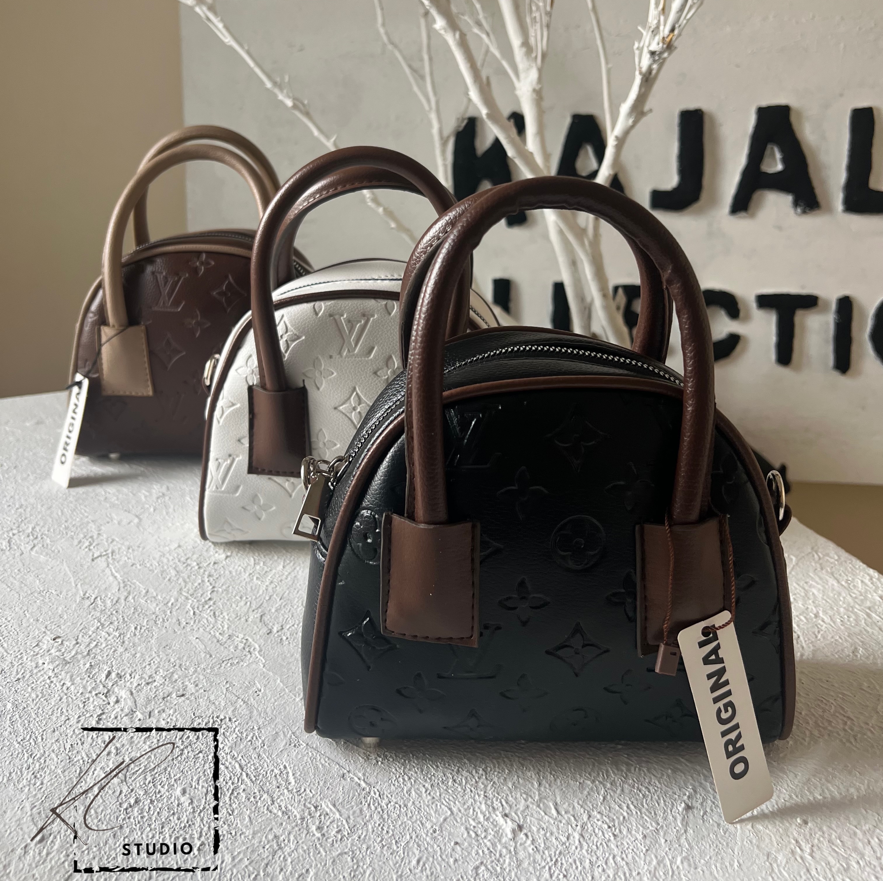 کیف مینیمال دستی و دوشی شیک دخترانه و زنانه