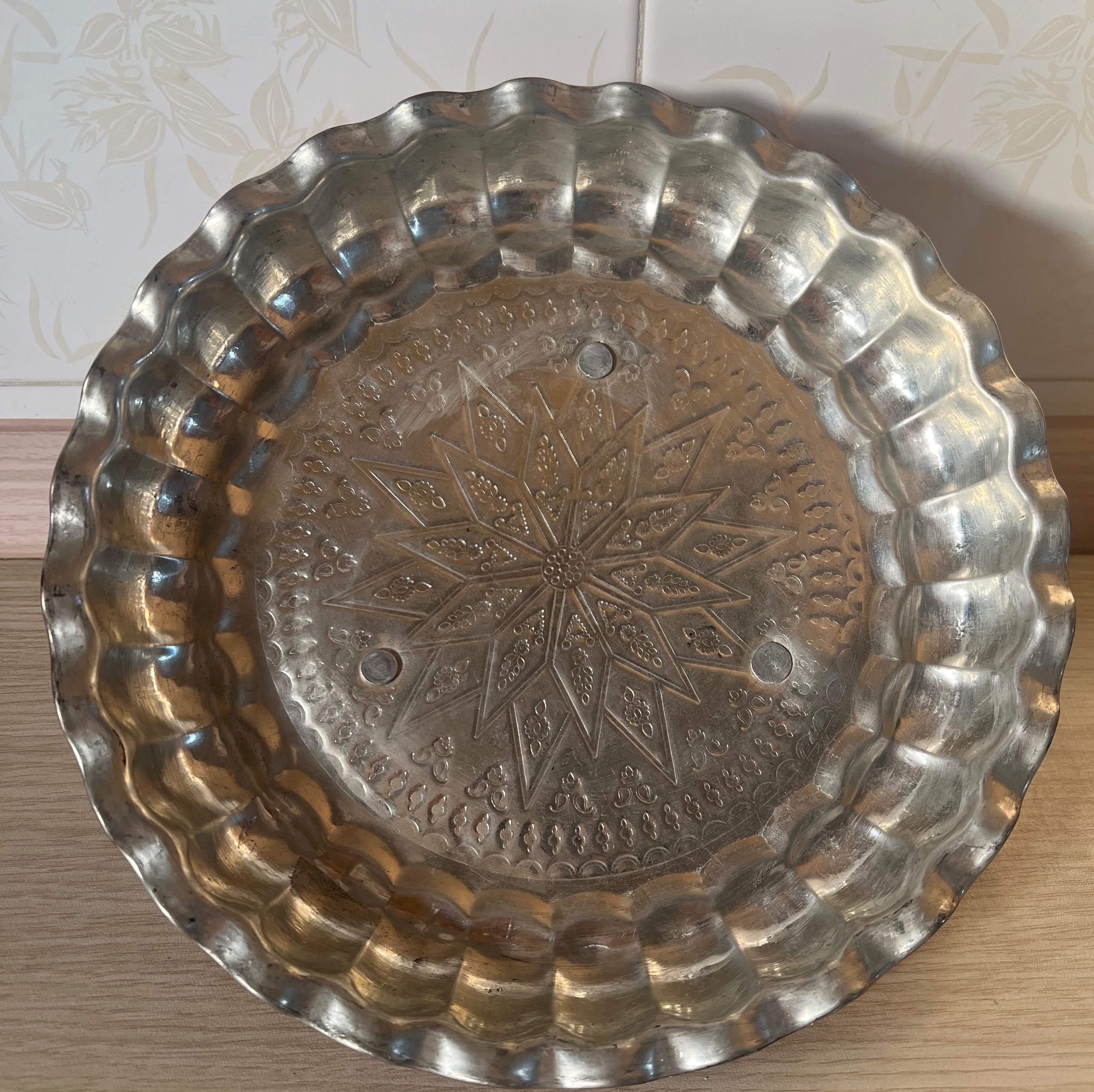 سینی مسی سه پایه