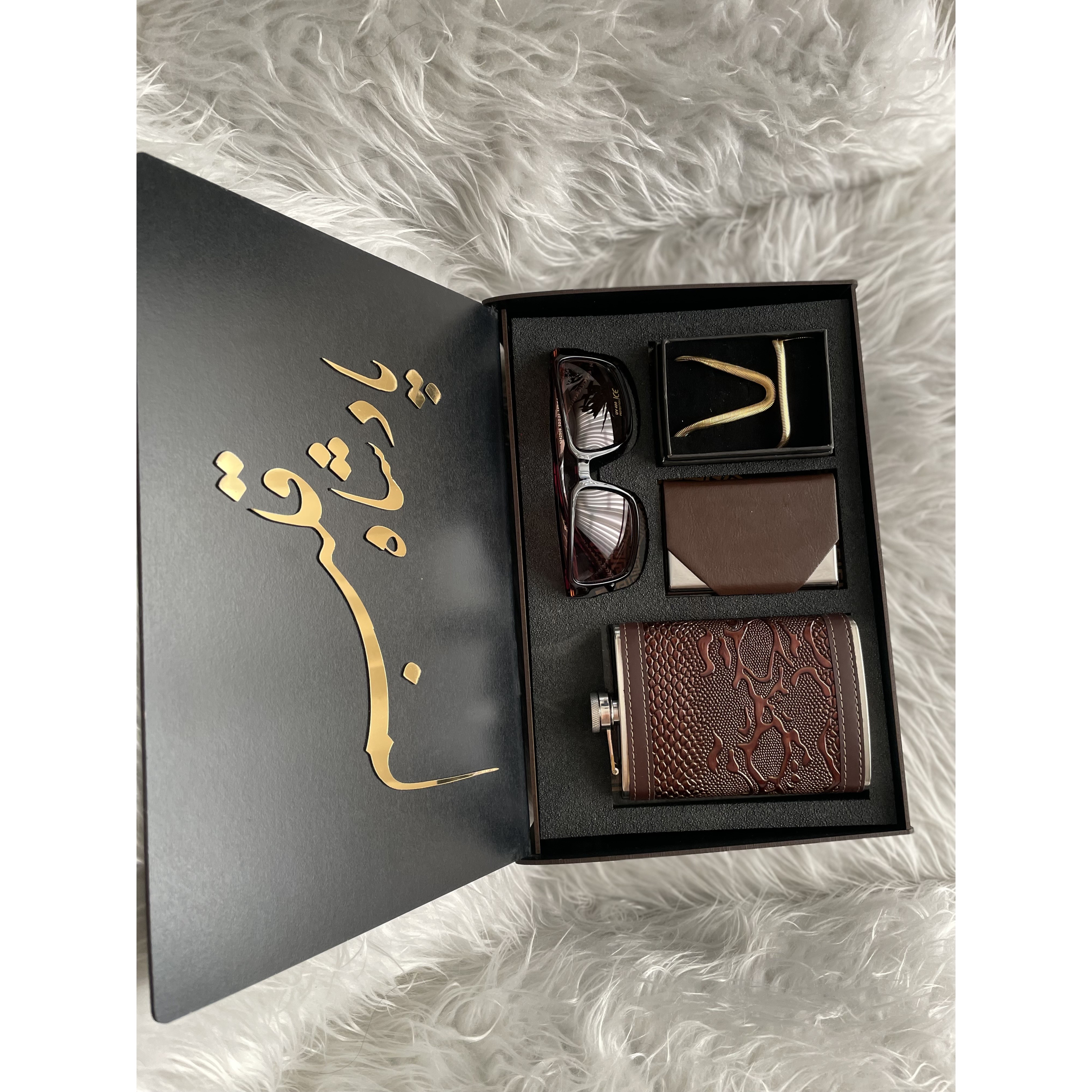 باکس هدیه روز مرد لاکچری پک هدیه مردانه خاص باکس اختصاصی با انتخاب متن ارسال رایگان کد 10