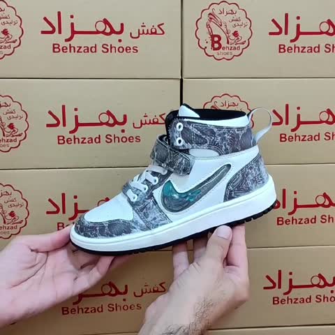 کتونی آکواریومی ساق بلند بچه گانه پسرانه سایز 31 تا 36 رنگ سفید زیره پیو لژ 3 سانتی رویه چرم صنعتی بند کشی کف دوخت 