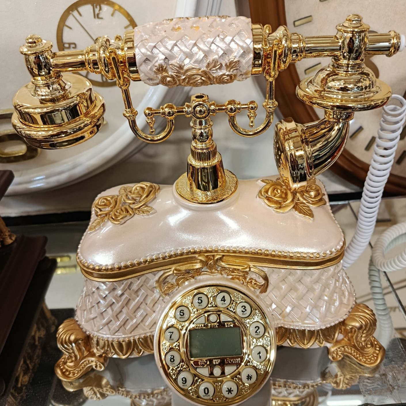تلفن رومیزی سلطنتی (هزینه ارسال پس کرایه)