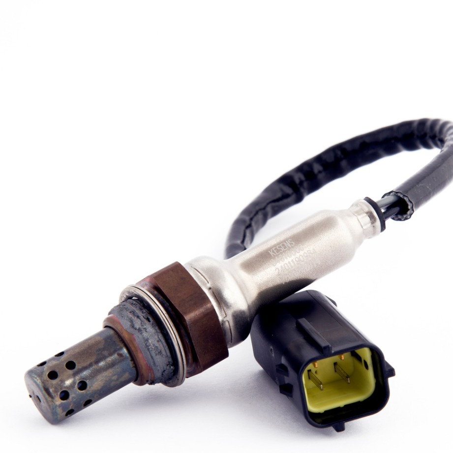 سنسور اکسیژن بالا کوتاه - سوکت زیمنس پژو 405 بنزینی - XU7 برند SSAT (KESENS)