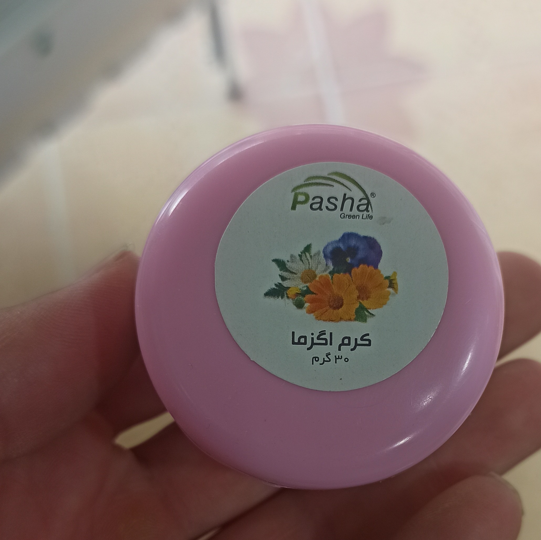 کرم اگزما پاشا رفع قرمزی و قارچ پوست
