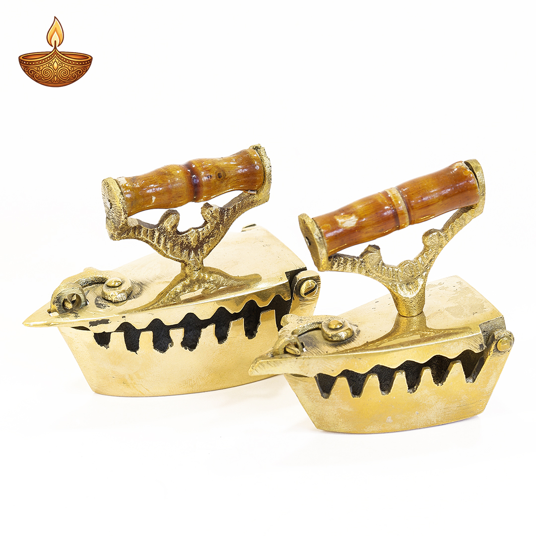اتوی برنجی با دسته چوبی سایز 2 کد 7265