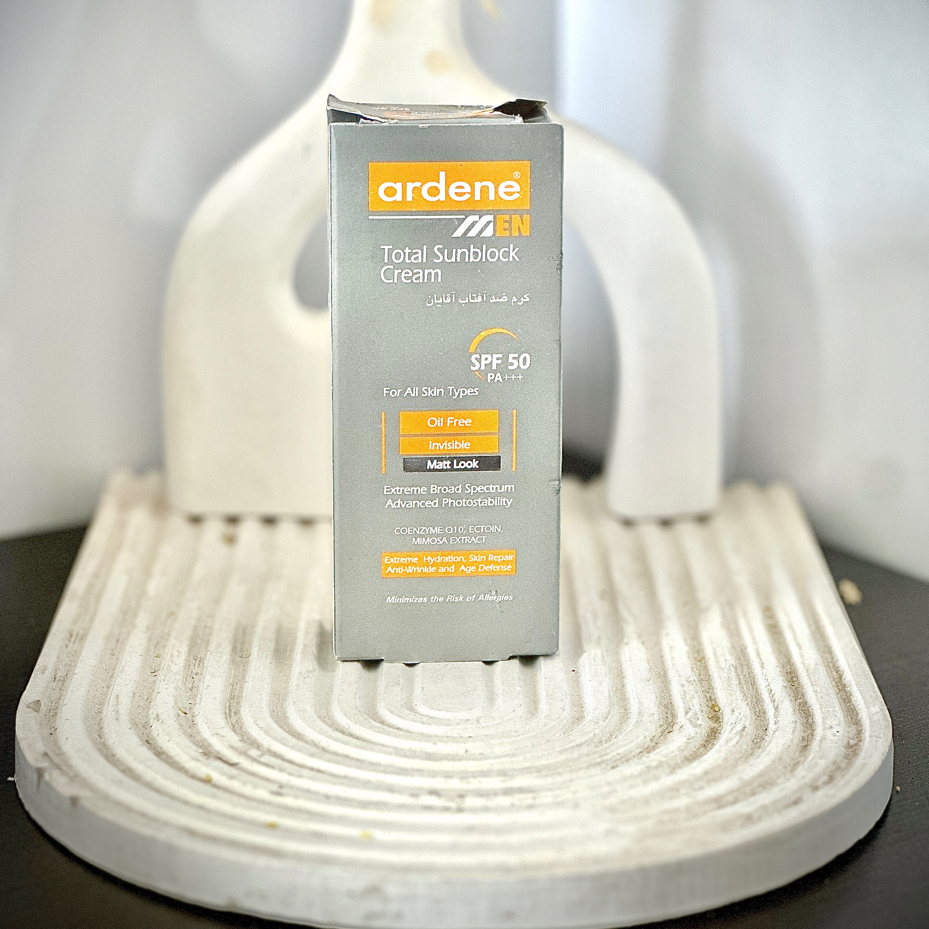 آردن کرم ضدآفتاب مخصوص آقایان انواع پوست