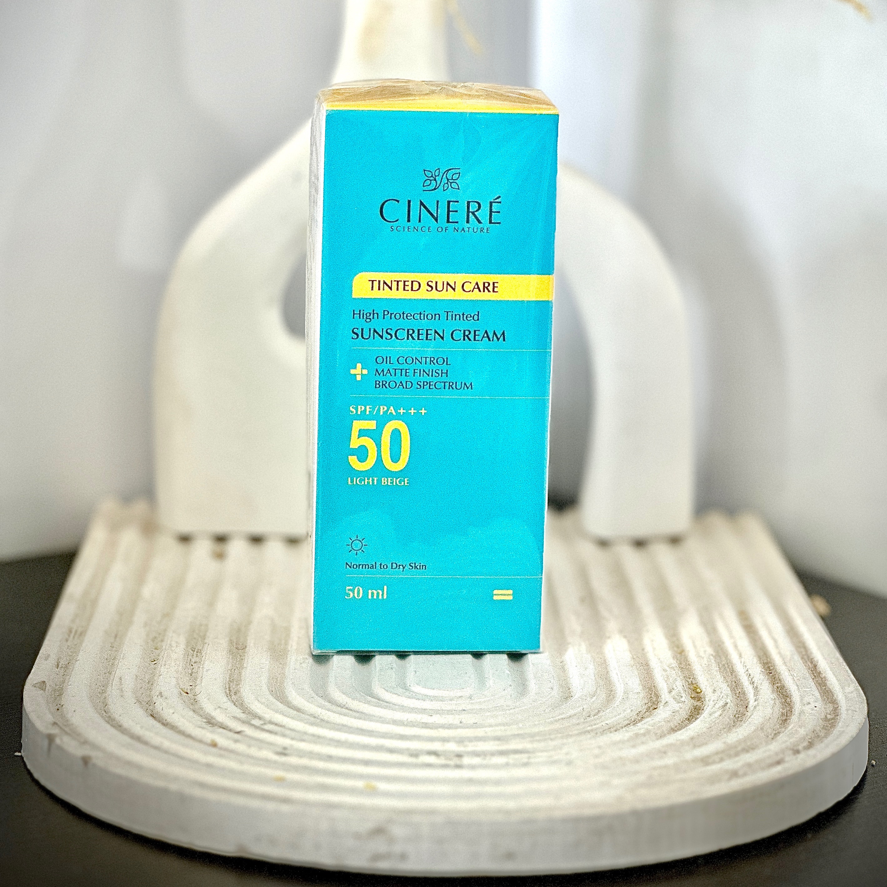 سینره کرم ضدآفتاب رنگی پوست نرمال تا خشک