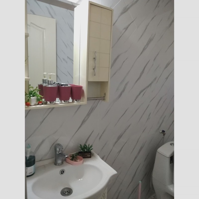 برچسب کابینت طرح سنگ هایگلاس کد 6270 ضخیم سفید رگه طوسی