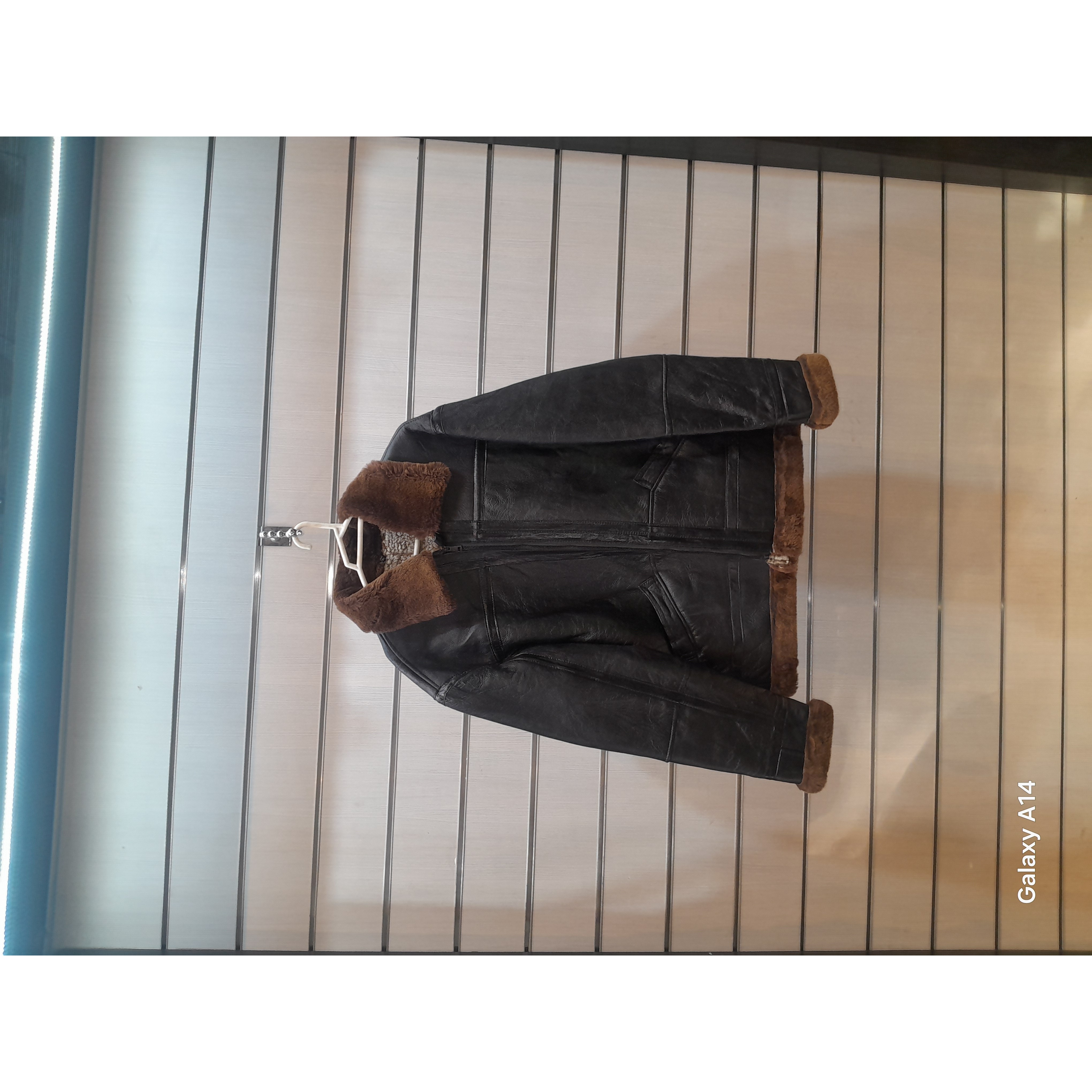 کاپشن مردانه پوست بوفالو طبیعی برند leather SAJAD بادوام بسیار بالا